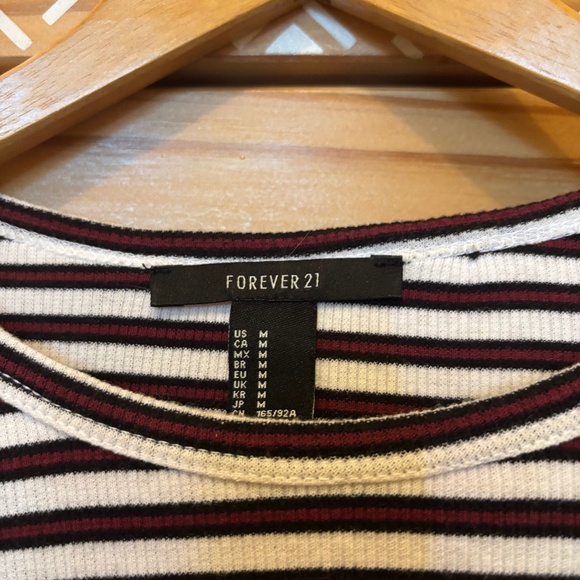 Long sleeved striped ribbed cotton crop top - Picture 5 of 5